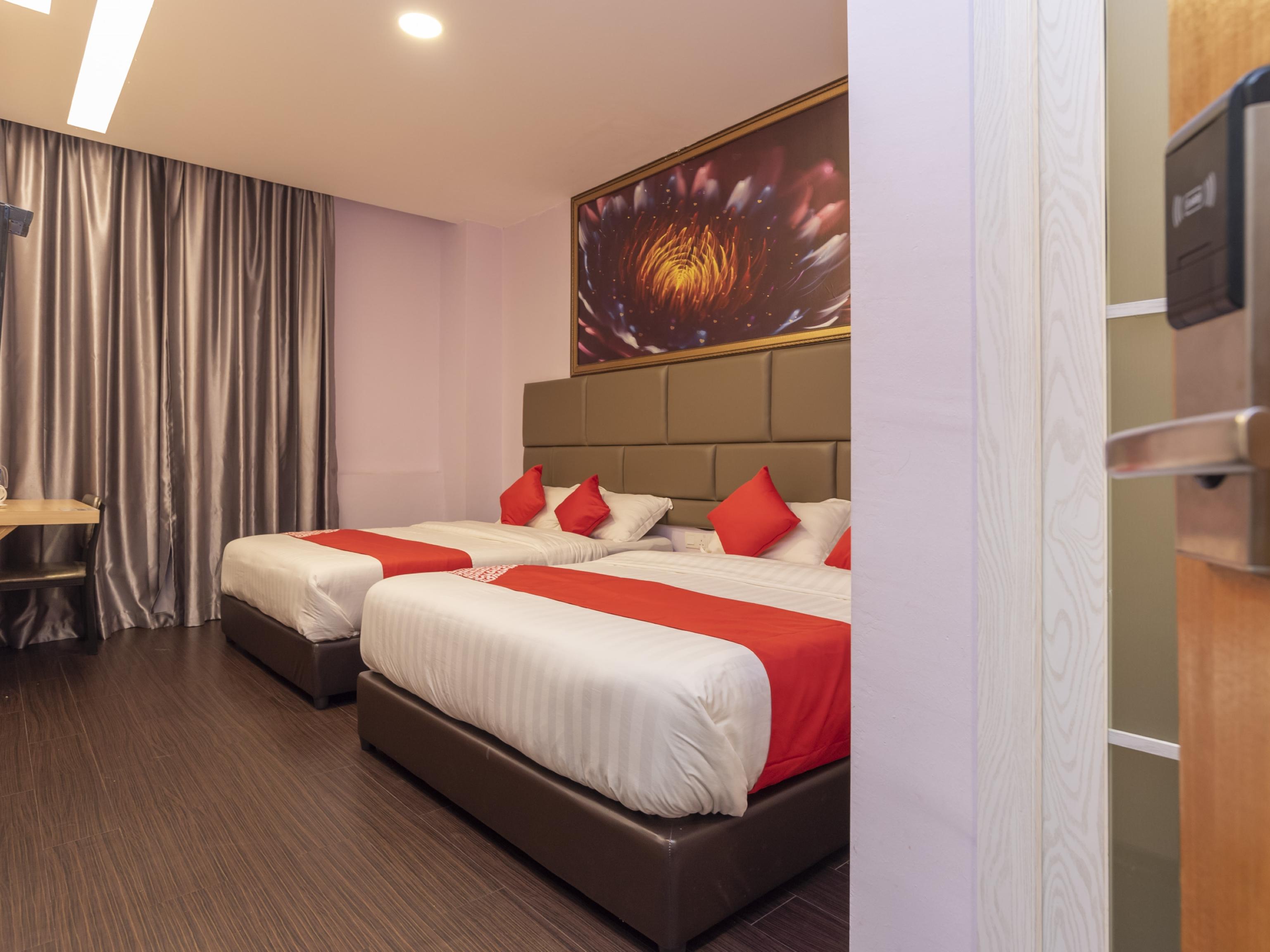 Zenz Hotel Kulai Esterno foto