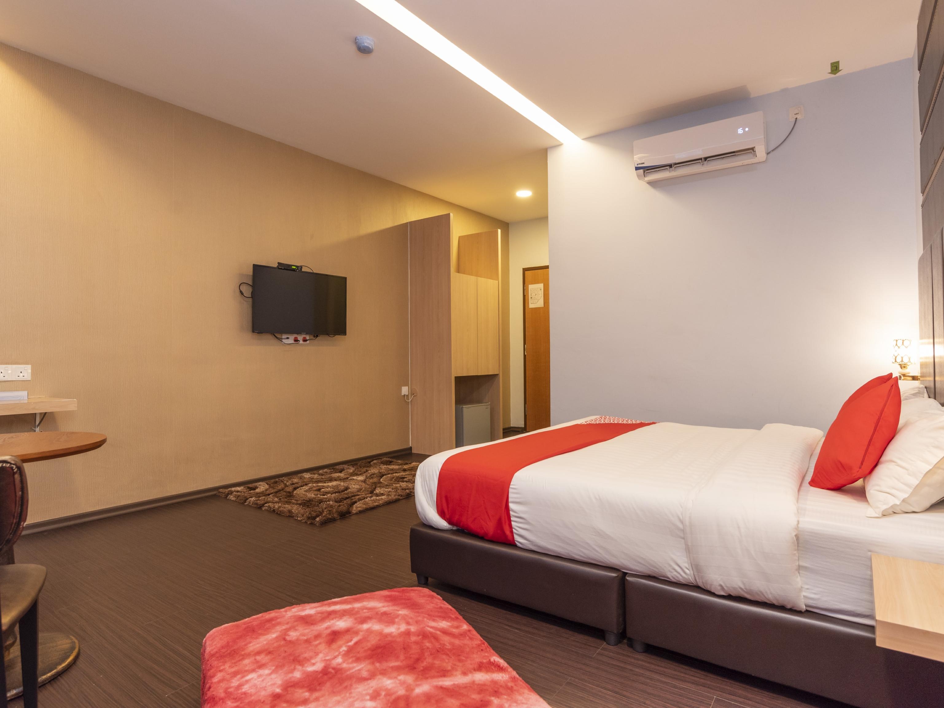 Zenz Hotel Kulai Esterno foto