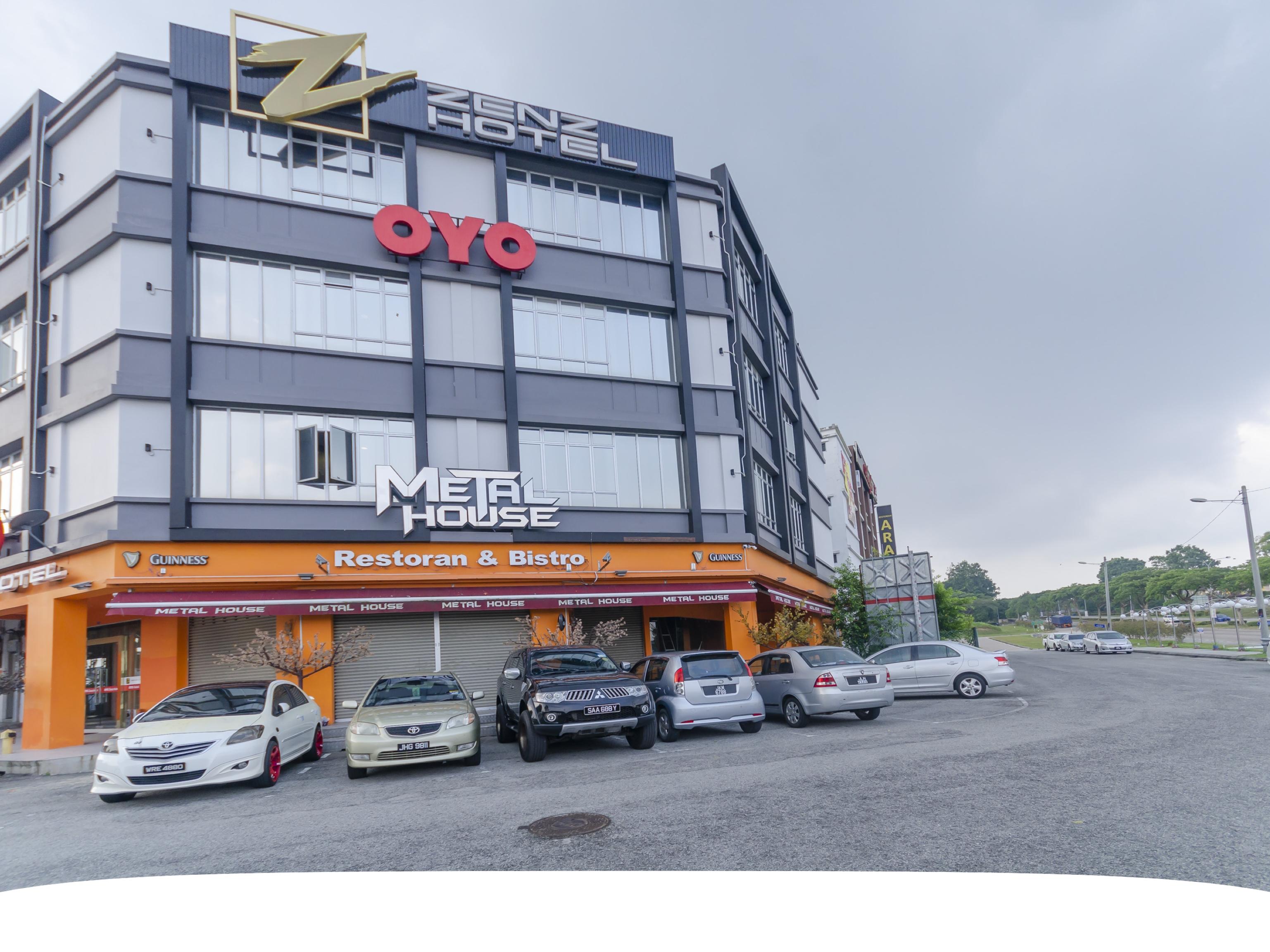 Zenz Hotel Kulai Esterno foto