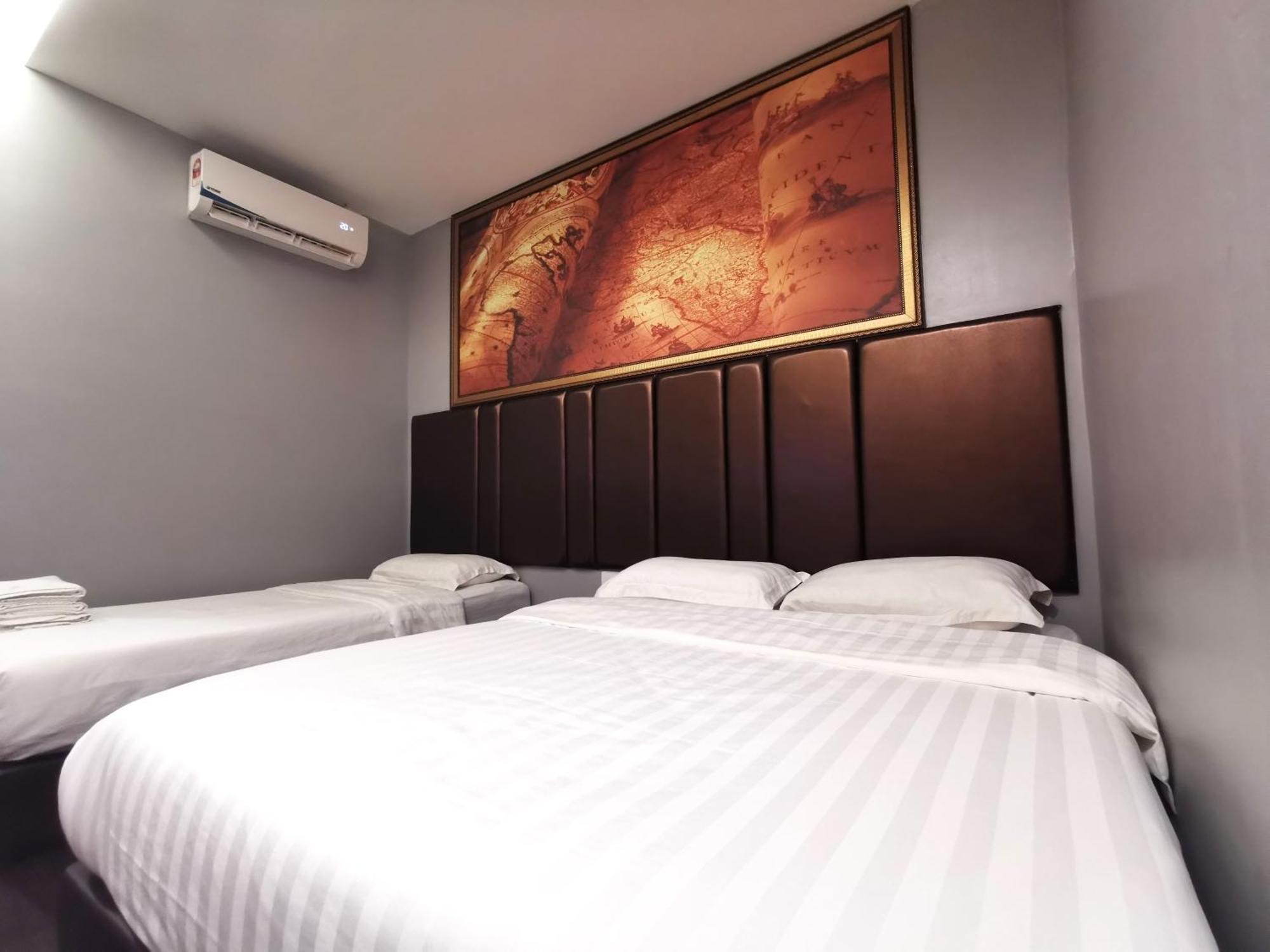 Zenz Hotel Kulai Esterno foto