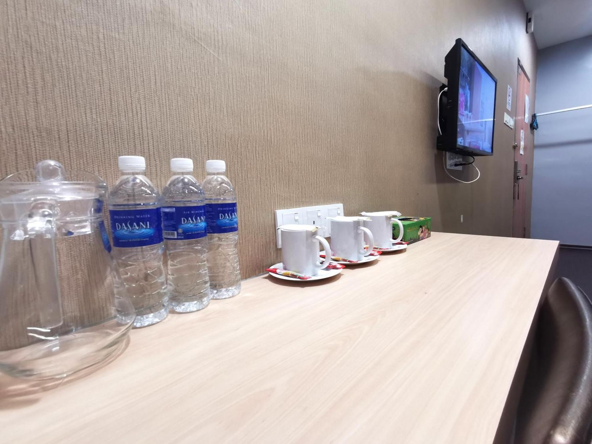 Zenz Hotel Kulai Esterno foto