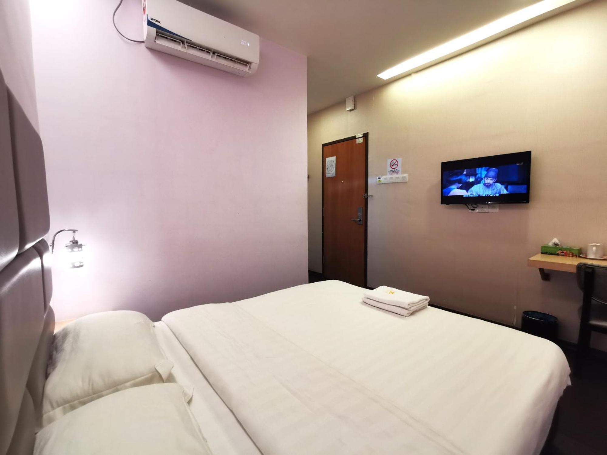 Zenz Hotel Kulai Esterno foto