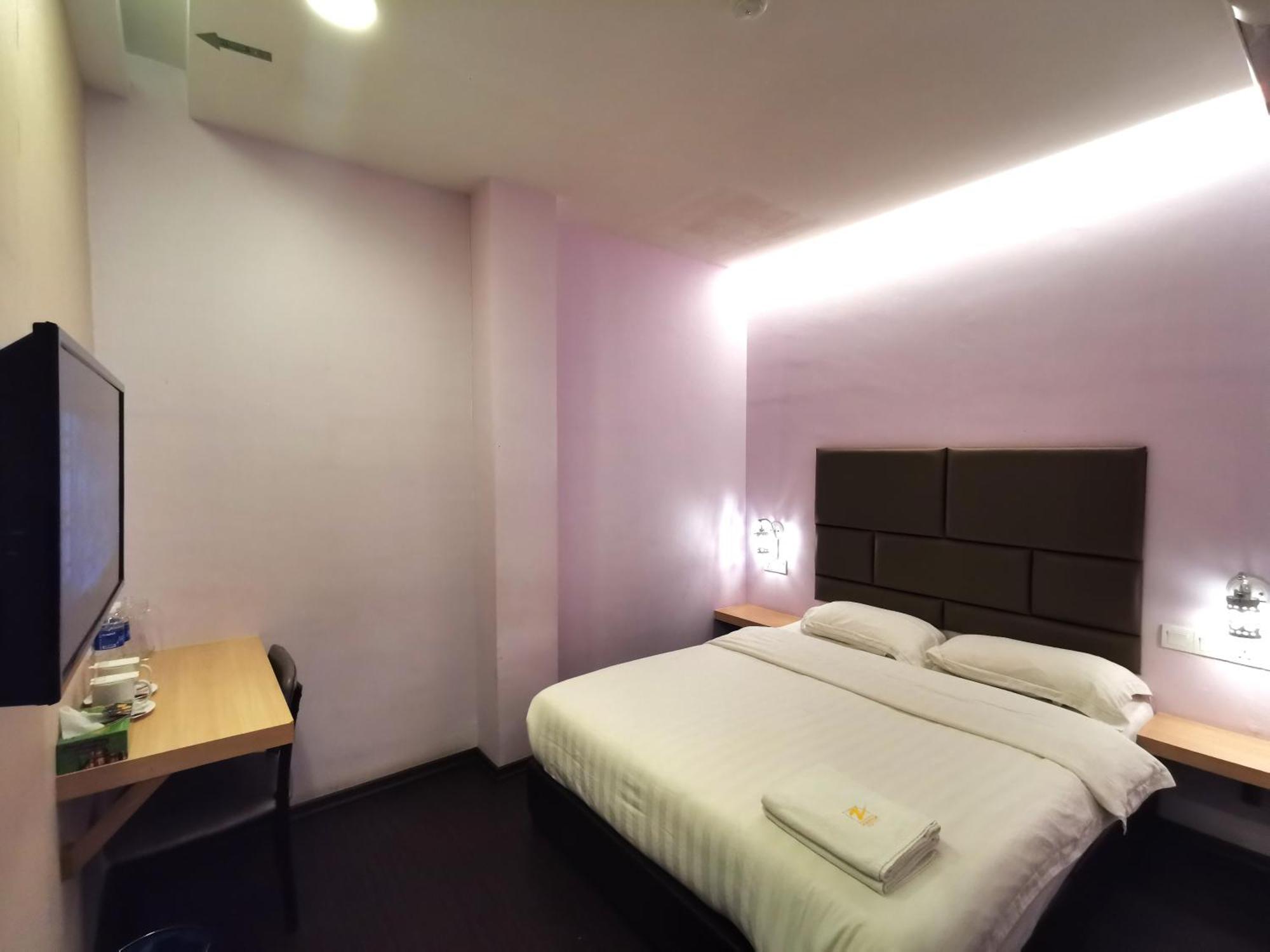 Zenz Hotel Kulai Esterno foto