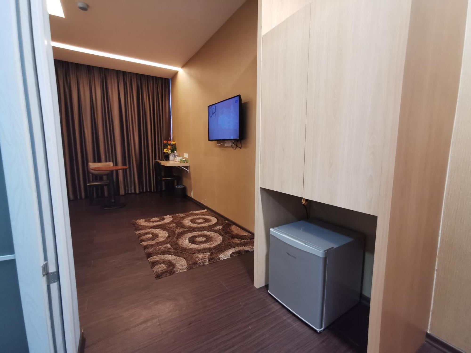 Zenz Hotel Kulai Esterno foto